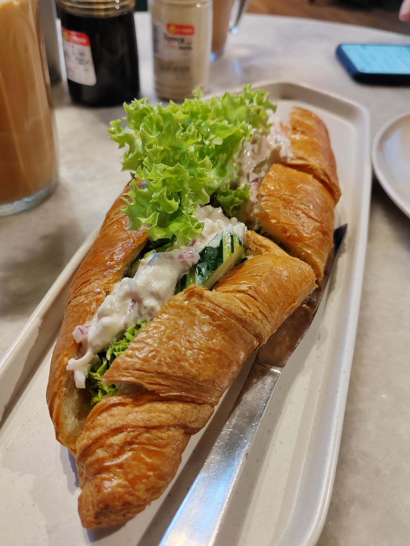Tuna croissant 吞拿牛油包